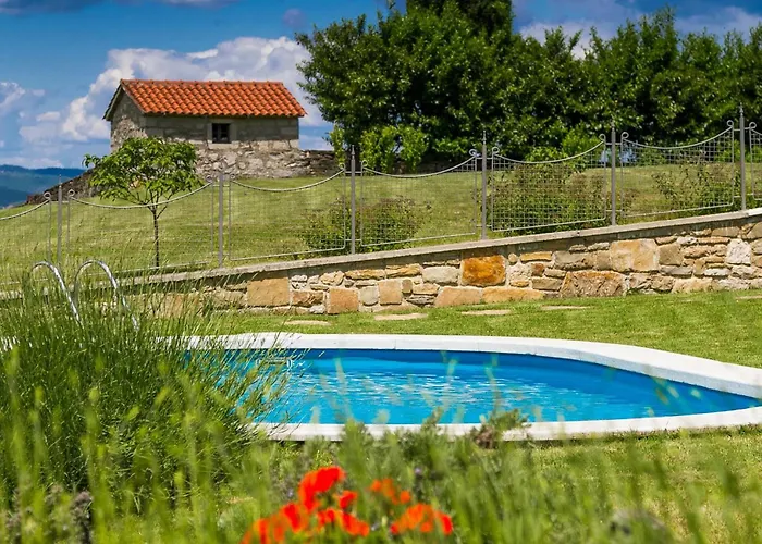 Stunning In Hébergement de vacances Pazin